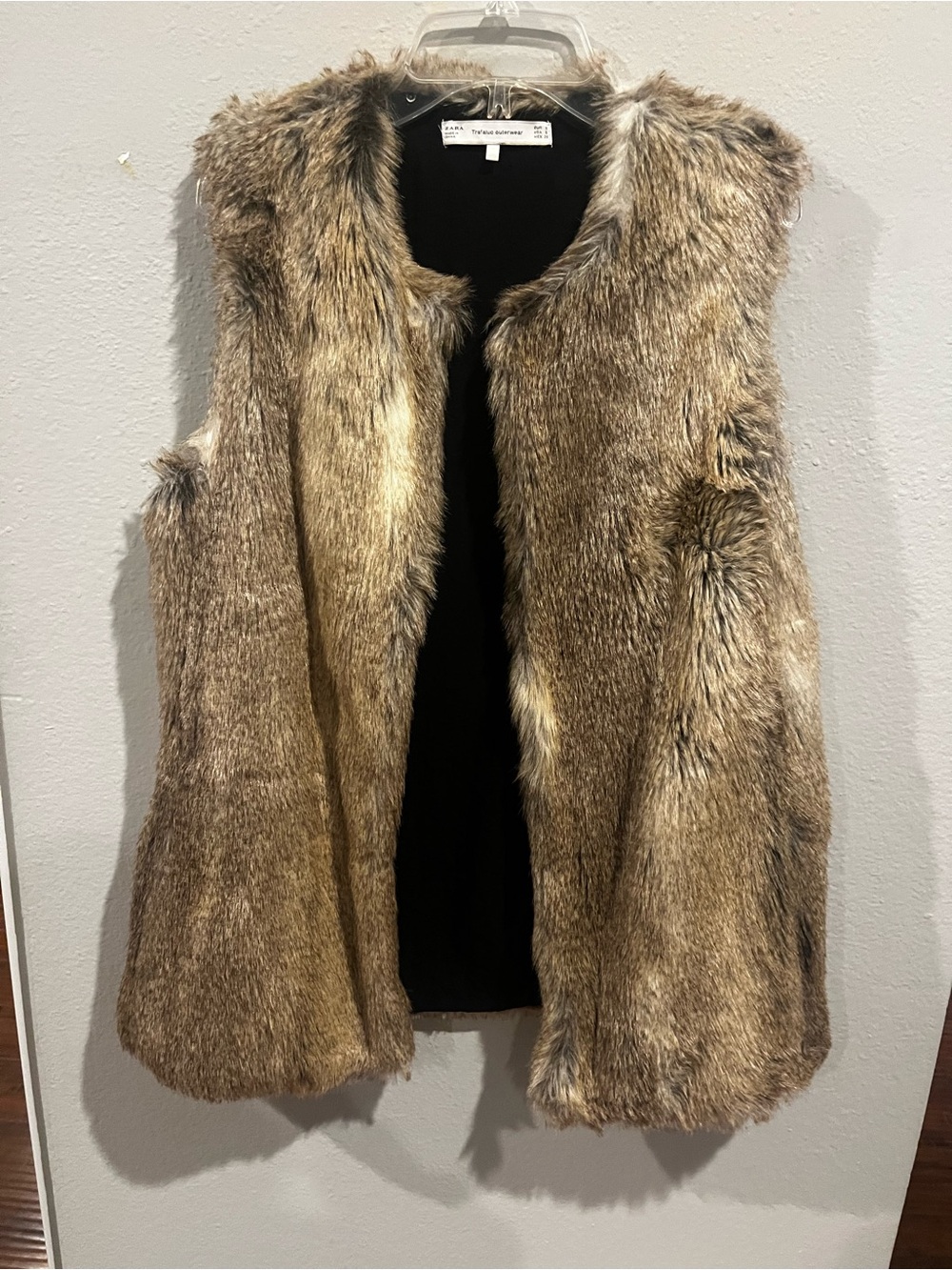 Zara Trafaluc Faux Fur Collar in Light Brown and Cream